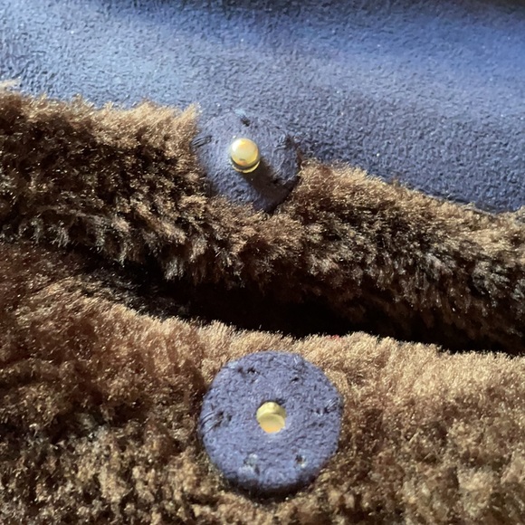 D & Co Furry Vest, Size XL - Picture 6 of 7